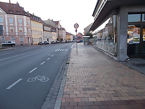 04 Bushaltestelle Siechenstr