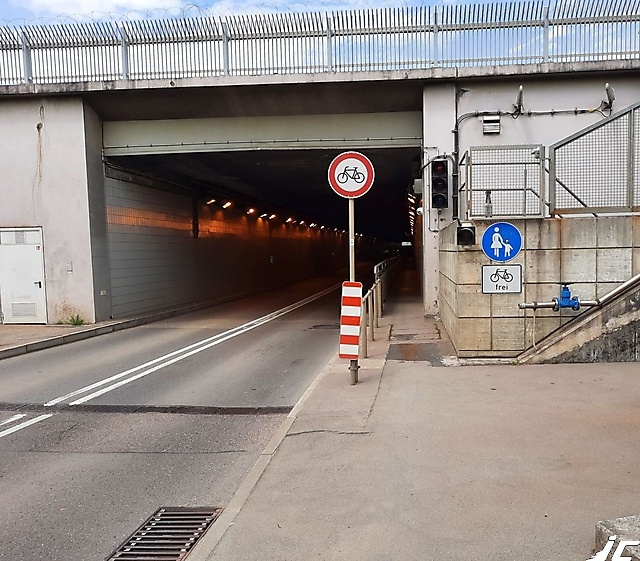 PF_Flughafentunnel_13